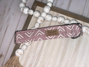 Mauve Mud Cloth Arrows Dog Collar